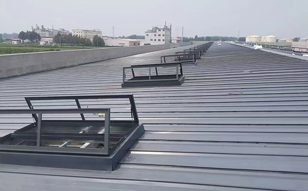 某中学室内体育馆陕西排烟窗改造项目